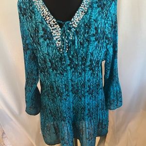 Women’s Sequence Pleated Top // Gently Worn//Brand-Fashion Bug